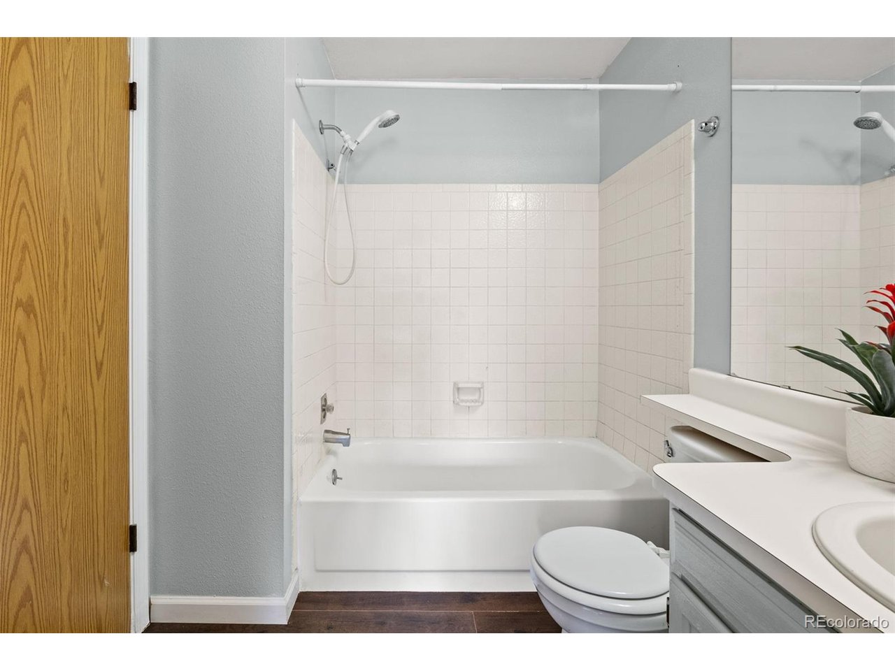 1653 S Blackhawk Way B