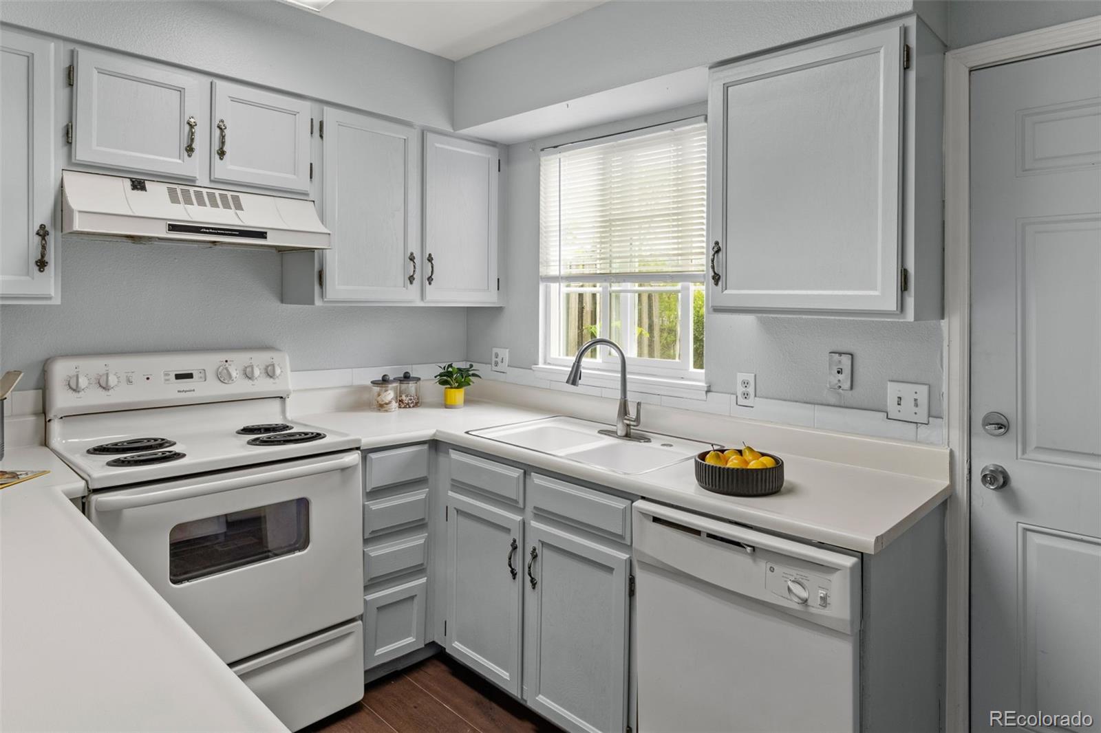 1653 S Blackhawk Way Unit: B