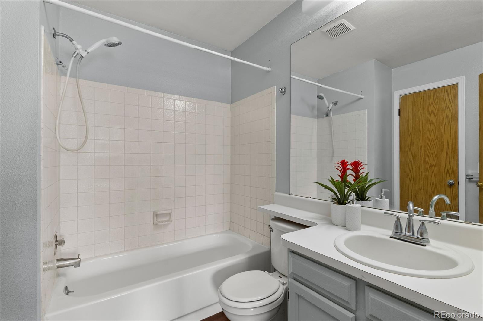 1653 S Blackhawk Way Unit: B