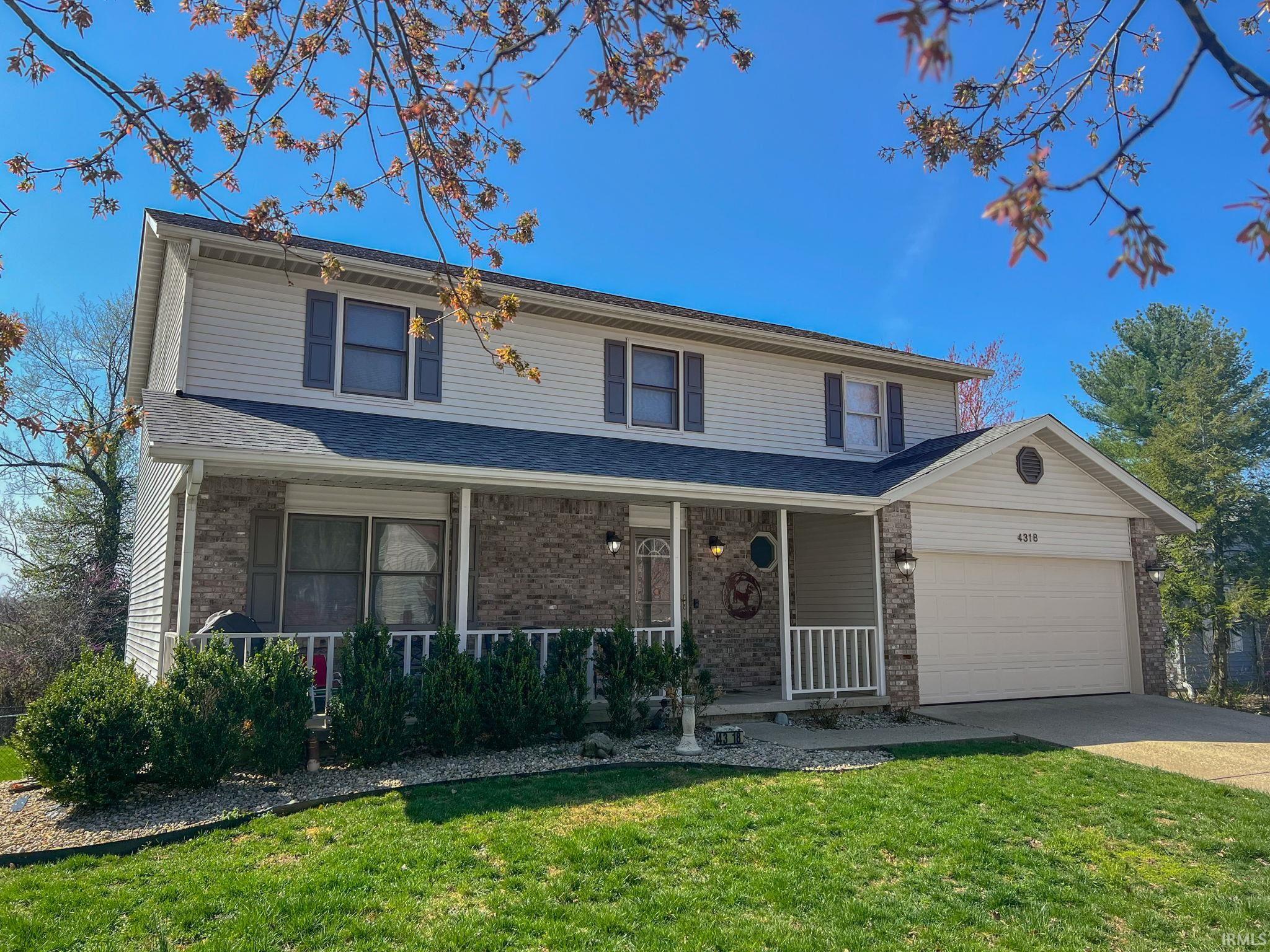 4318 E Cricket Knoll