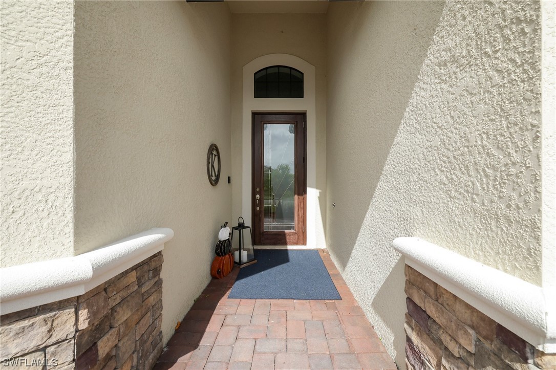 28048 Foxrock CT