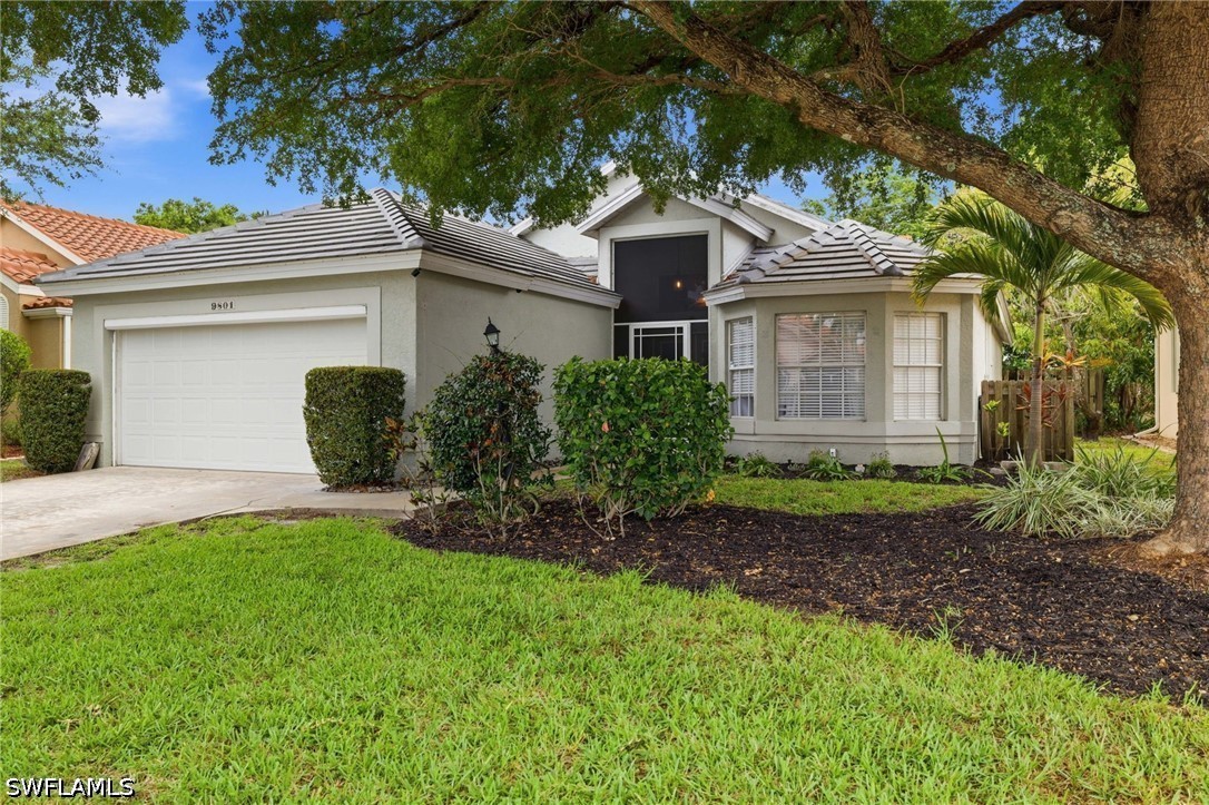 9801 Las Casas DR