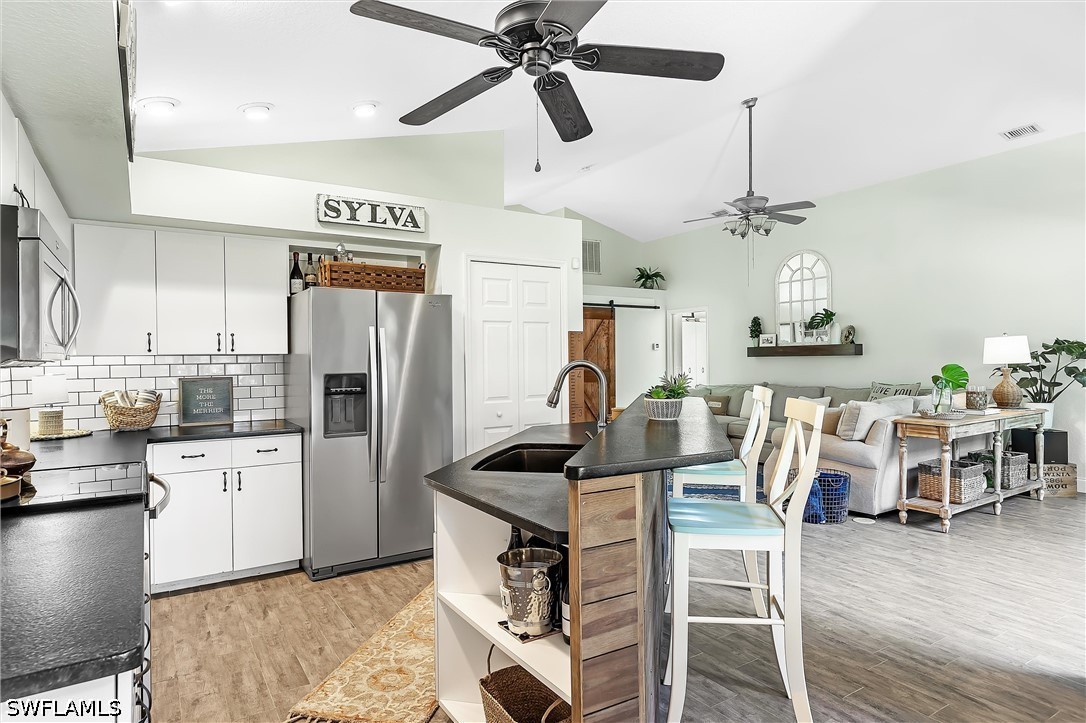 9801 Las Casas DR