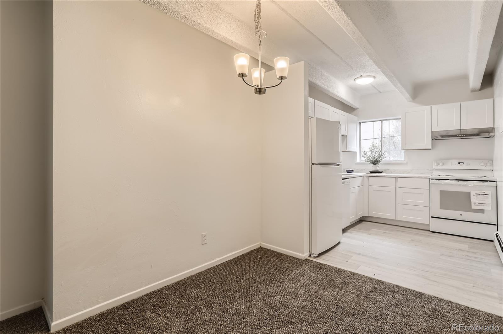 2401 S Gaylord Street Unit: 204