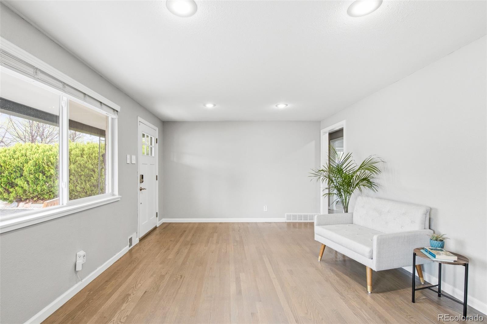 1434 S Canosa Court