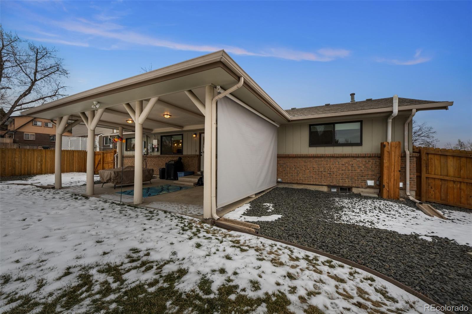 1233 E Fremont Circle N