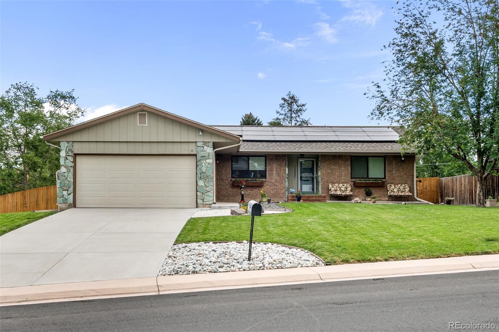 1233 E Fremont Circle N