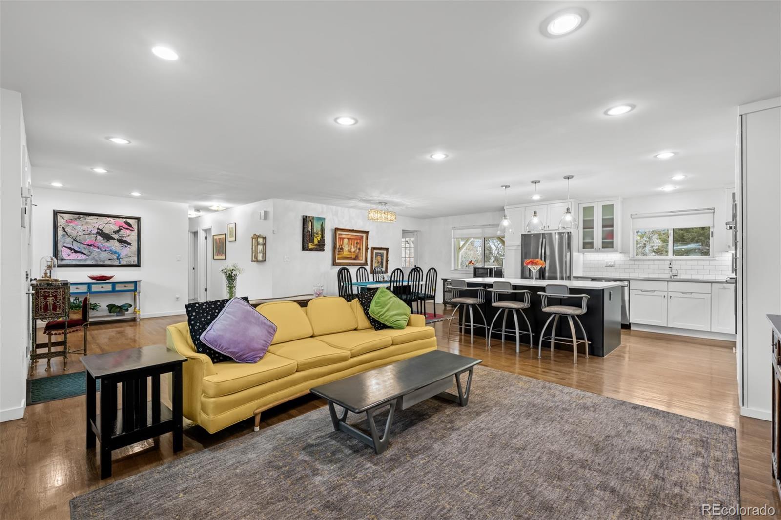 1233 E Fremont Circle N