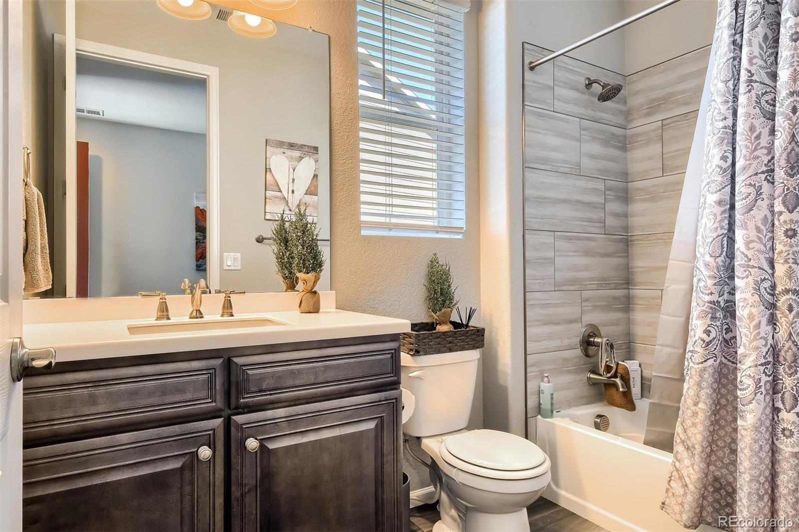 416 Vista Cliff Court