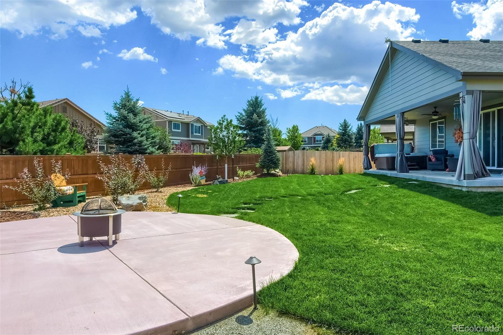 416 Vista Cliff Court