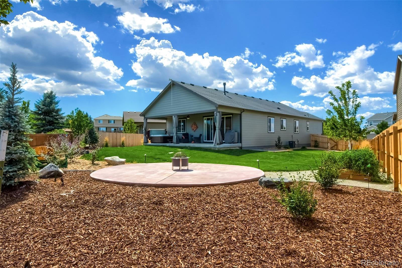 416 Vista Cliff Court