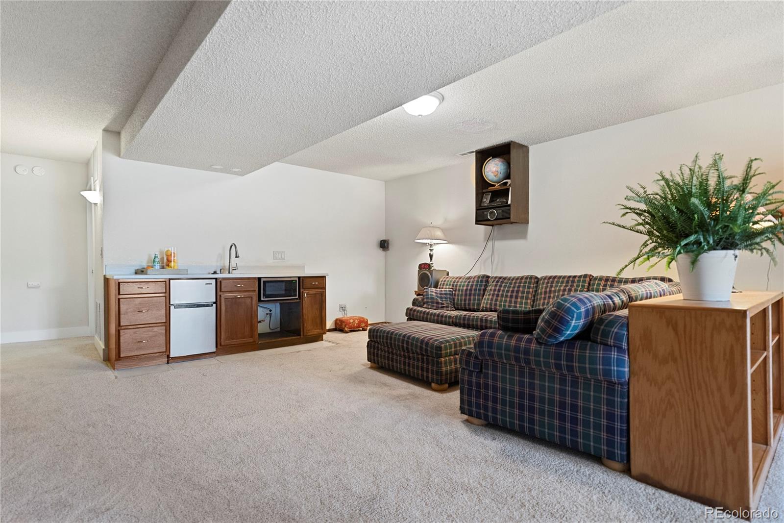 1265 South Park Drive