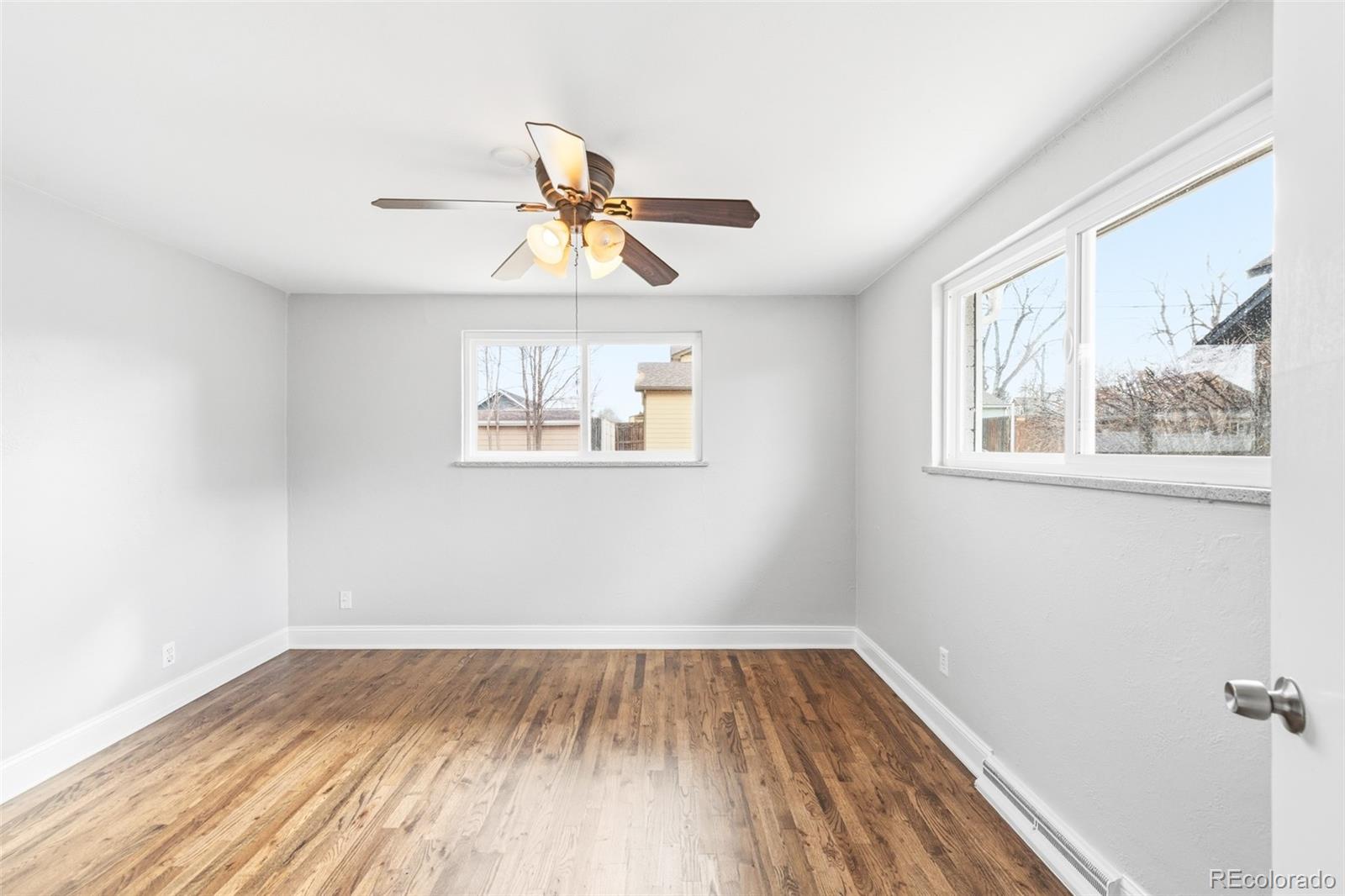 2258-2268 W Maplewood Avenue