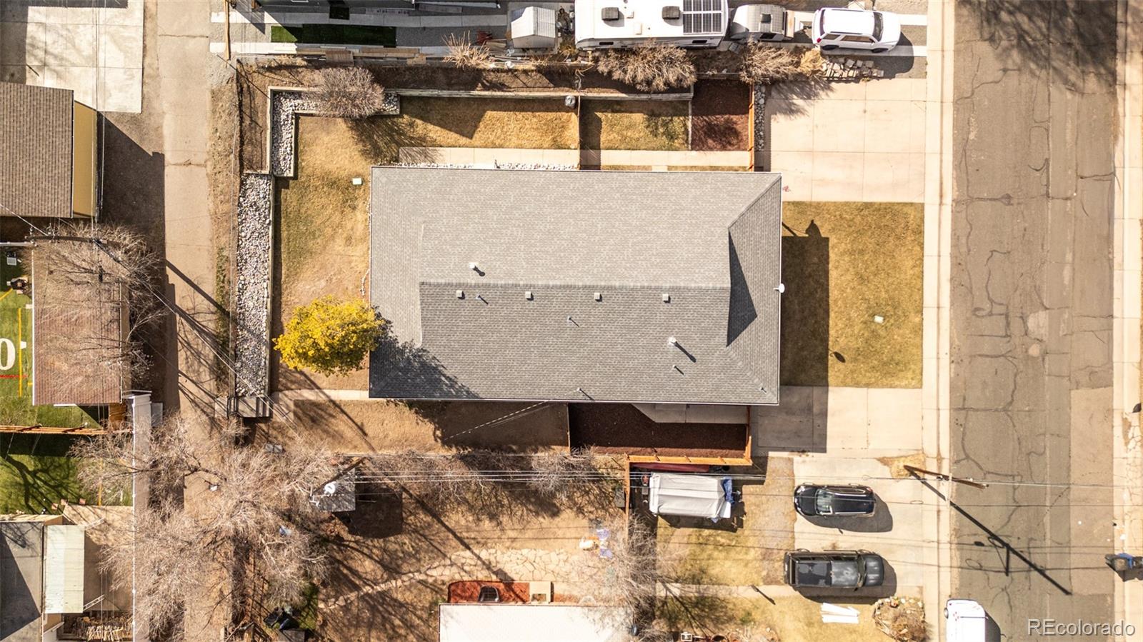 2258-2268 W Maplewood Avenue