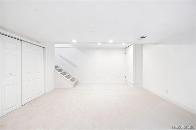 8086 S Vine Way