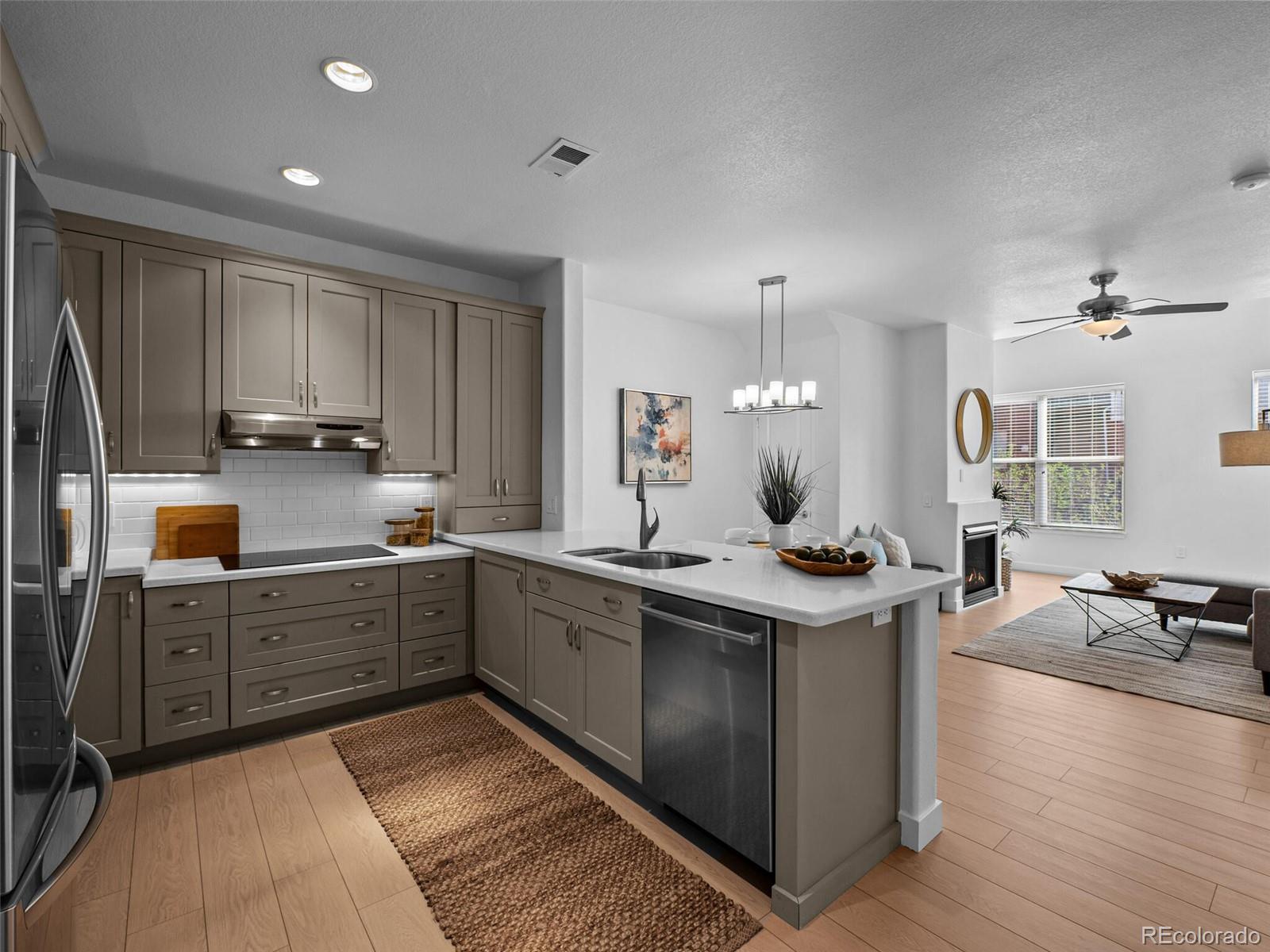 85 Uinta Wy Unit: 908
