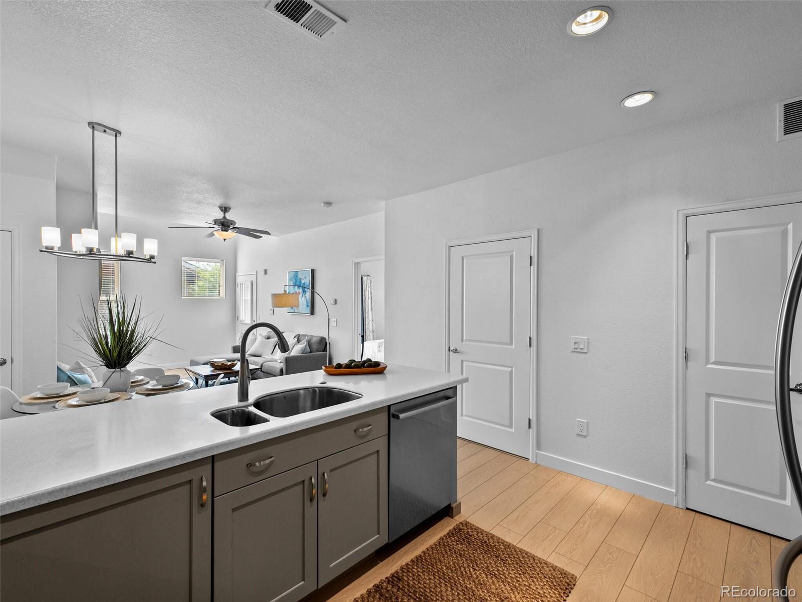 85 Uinta Wy Unit: 908