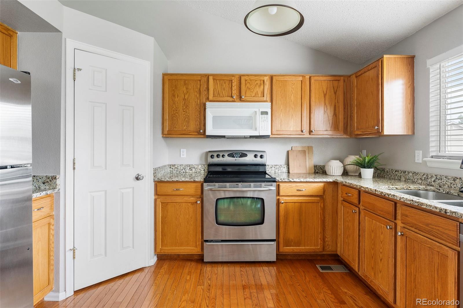 5276 S Netherland Way