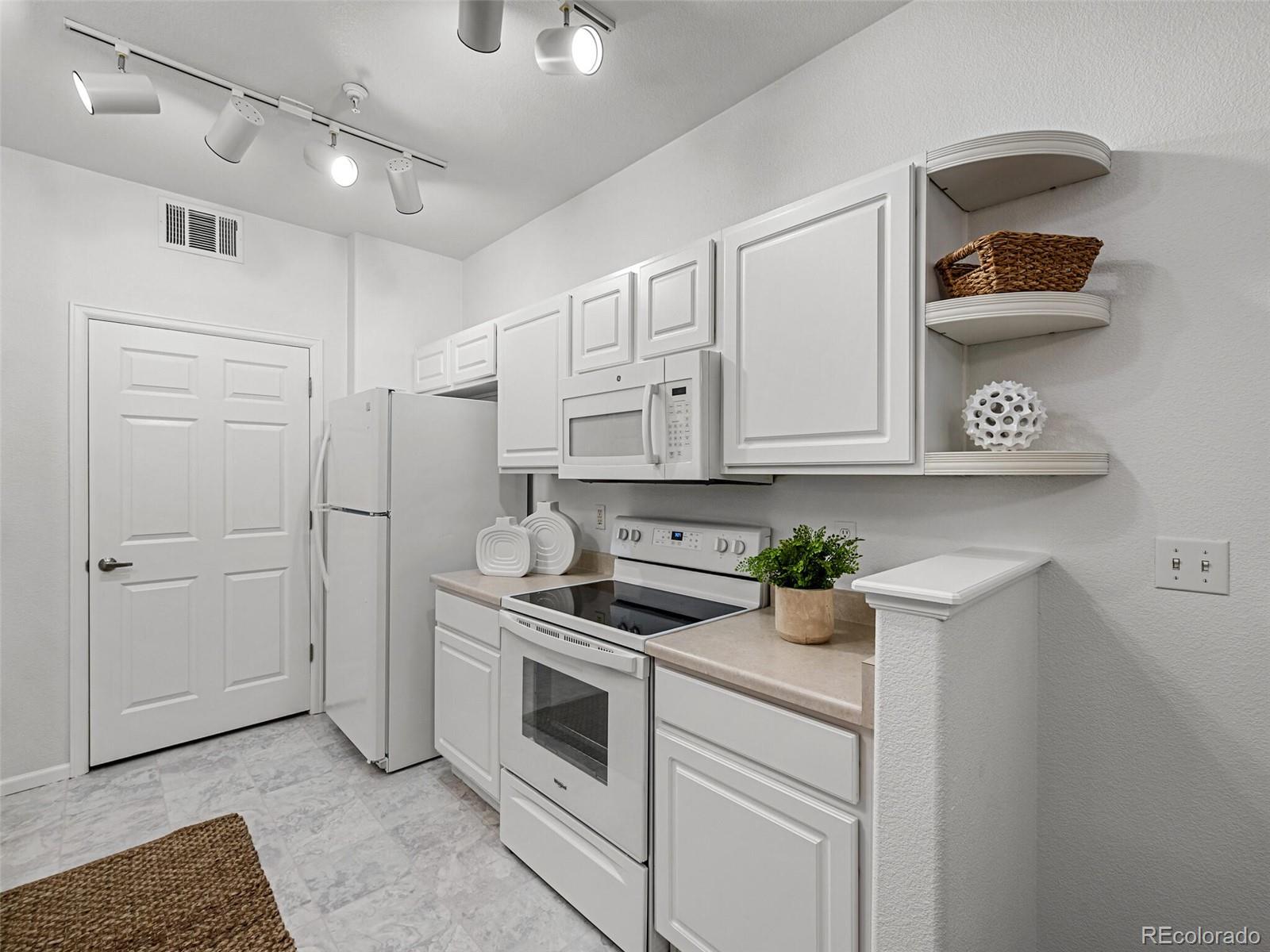 1540 S Florence Way Unit: 502