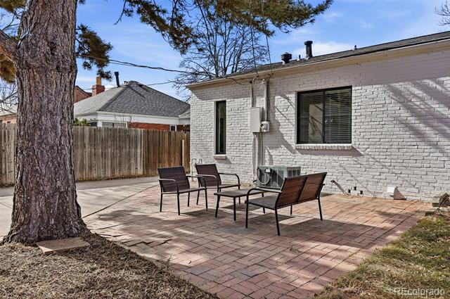 1120 Grape Street