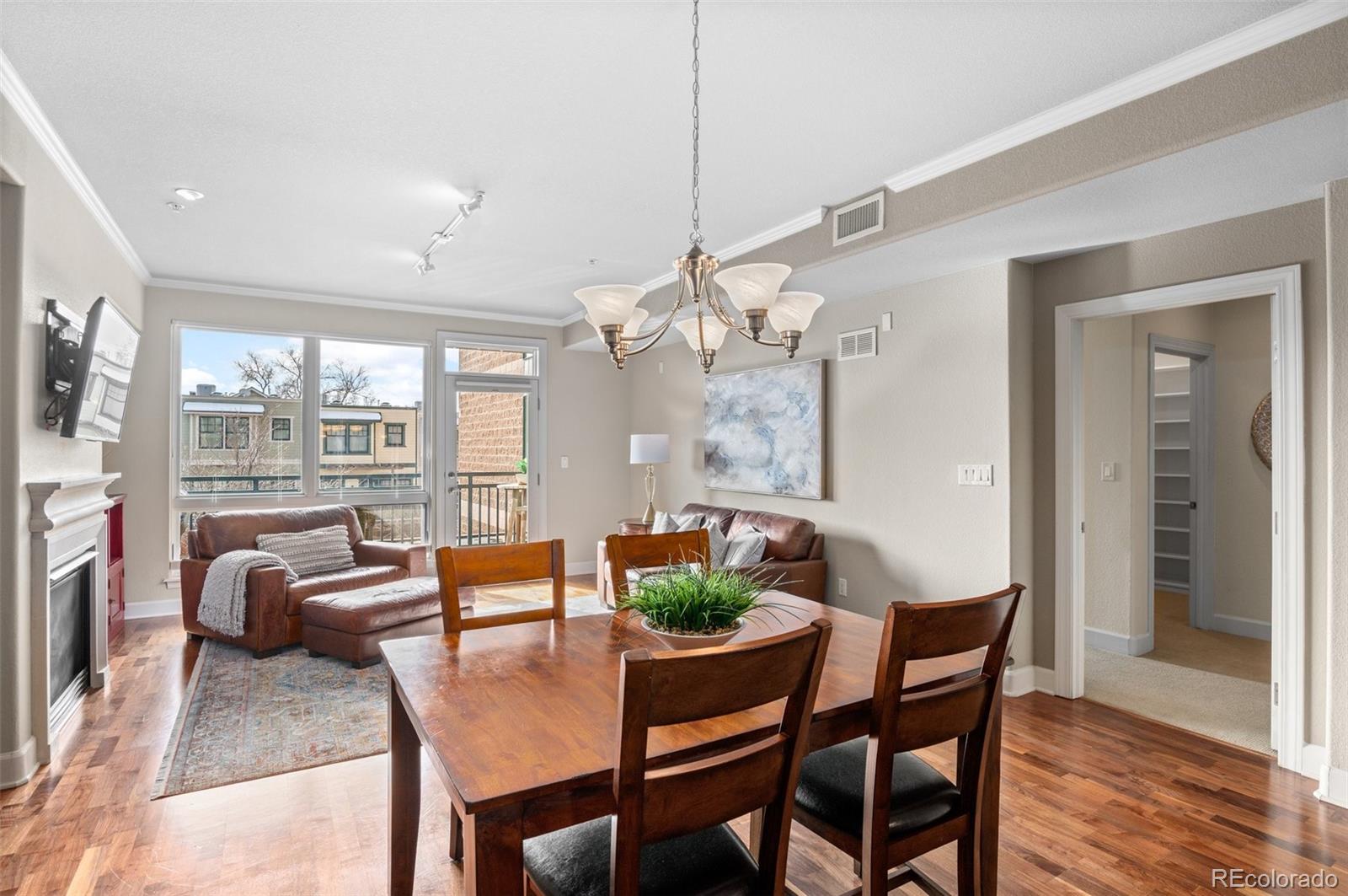 1950 W Littleton Boulevard Unit: 206