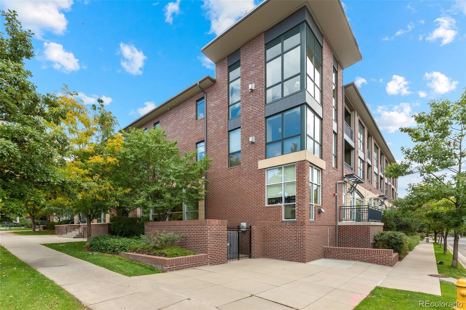 1950 W Littleton Boulevard Unit: 206