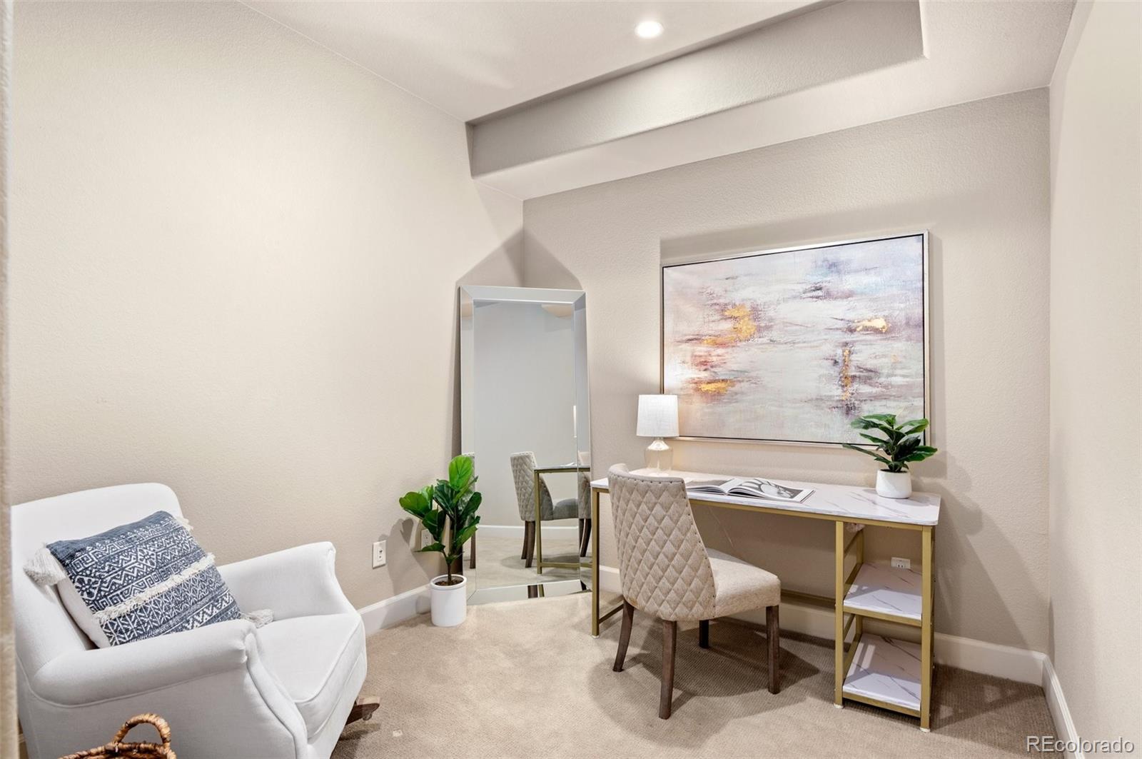 1950 W Littleton Boulevard Unit: 206