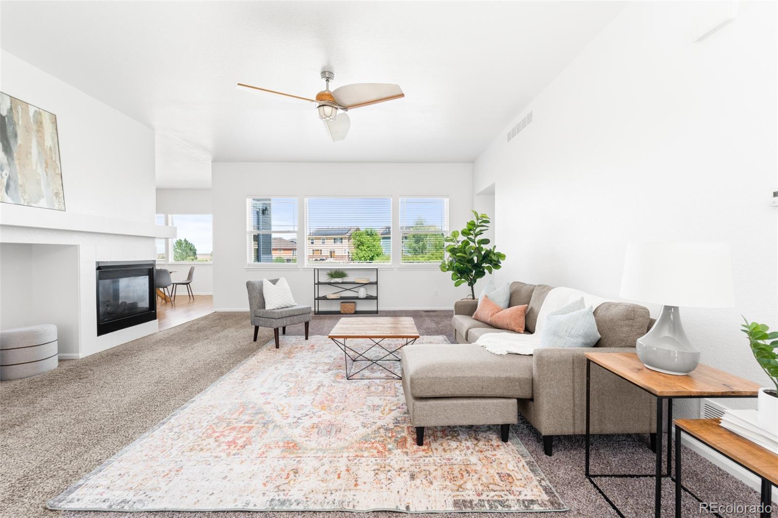 493 N De Gaulle Court