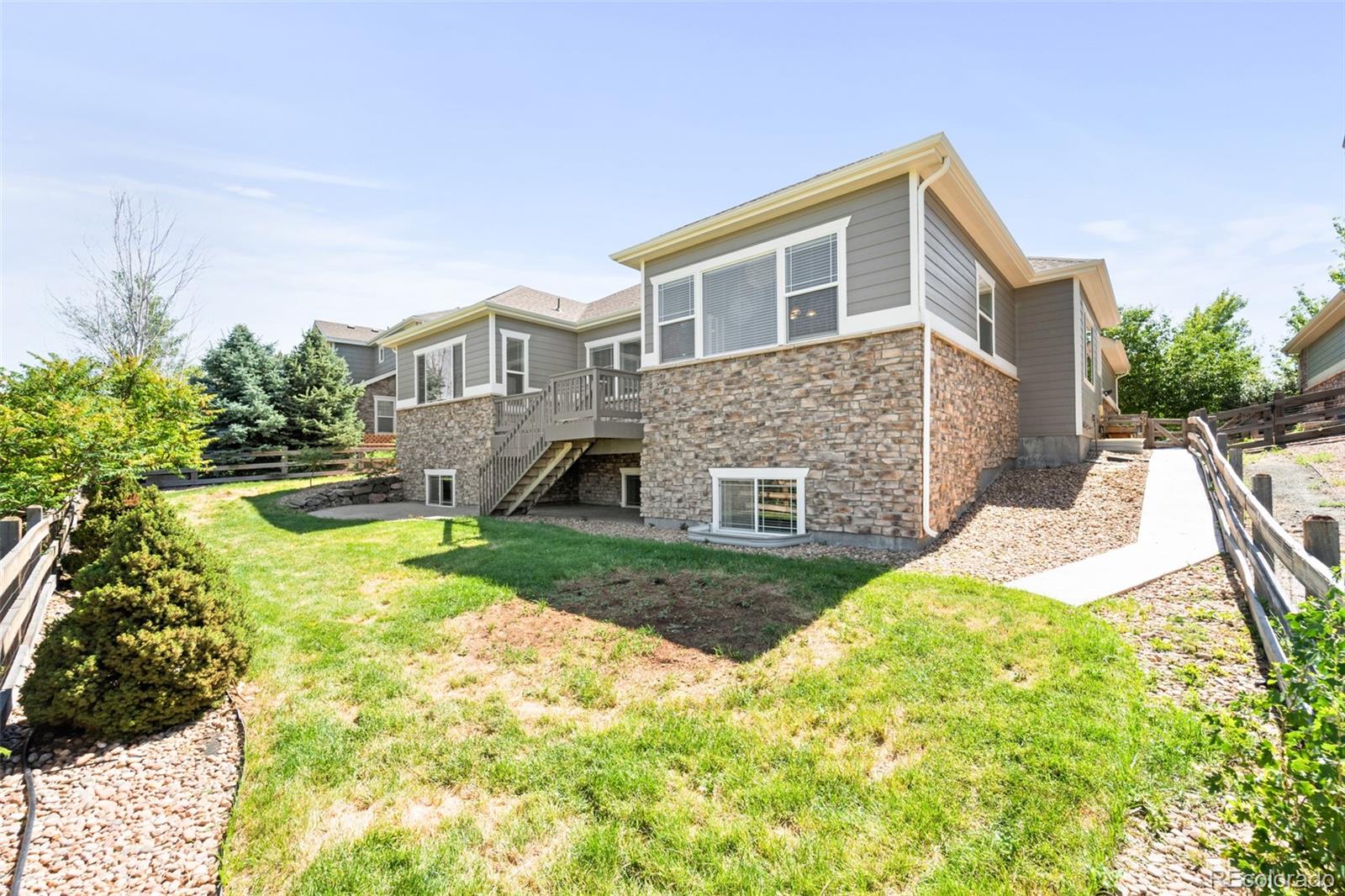 493 N De Gaulle Court