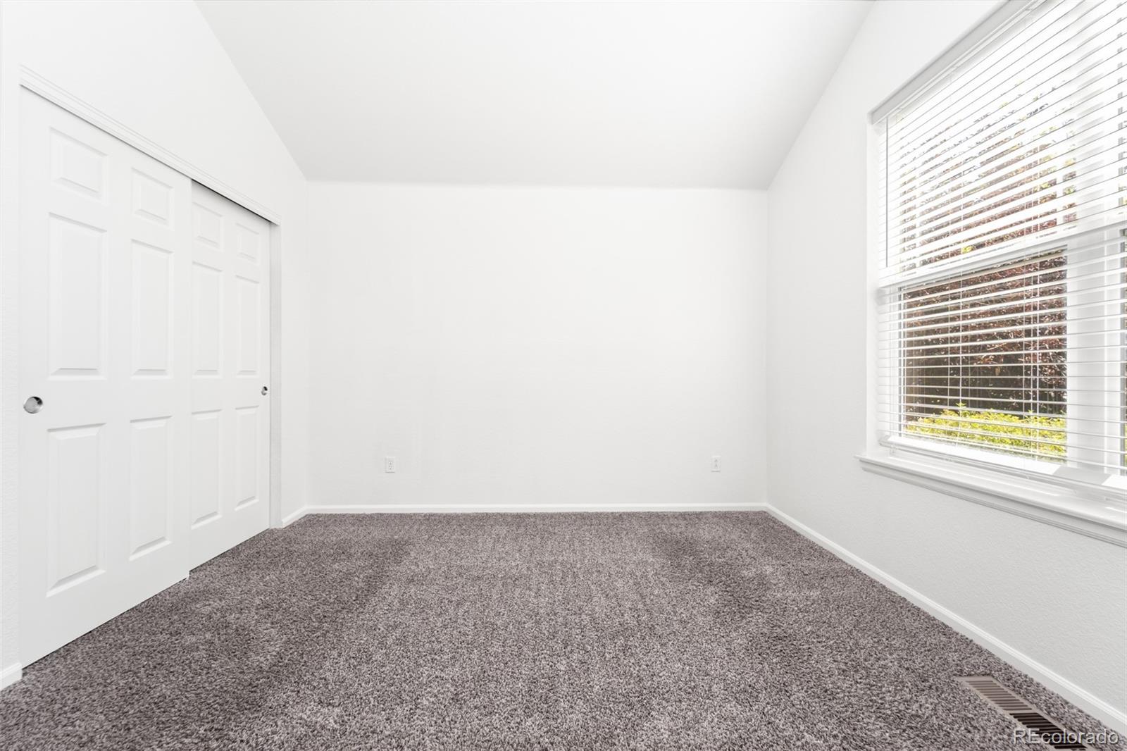 493 N De Gaulle Court