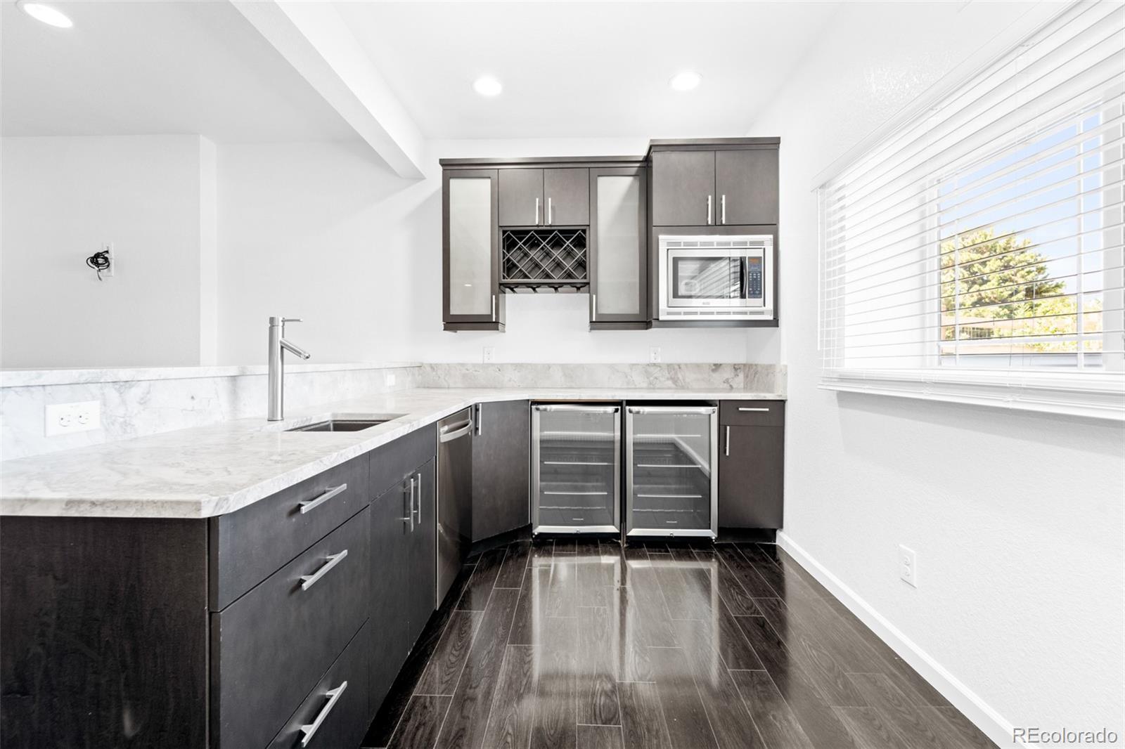493 N De Gaulle Court