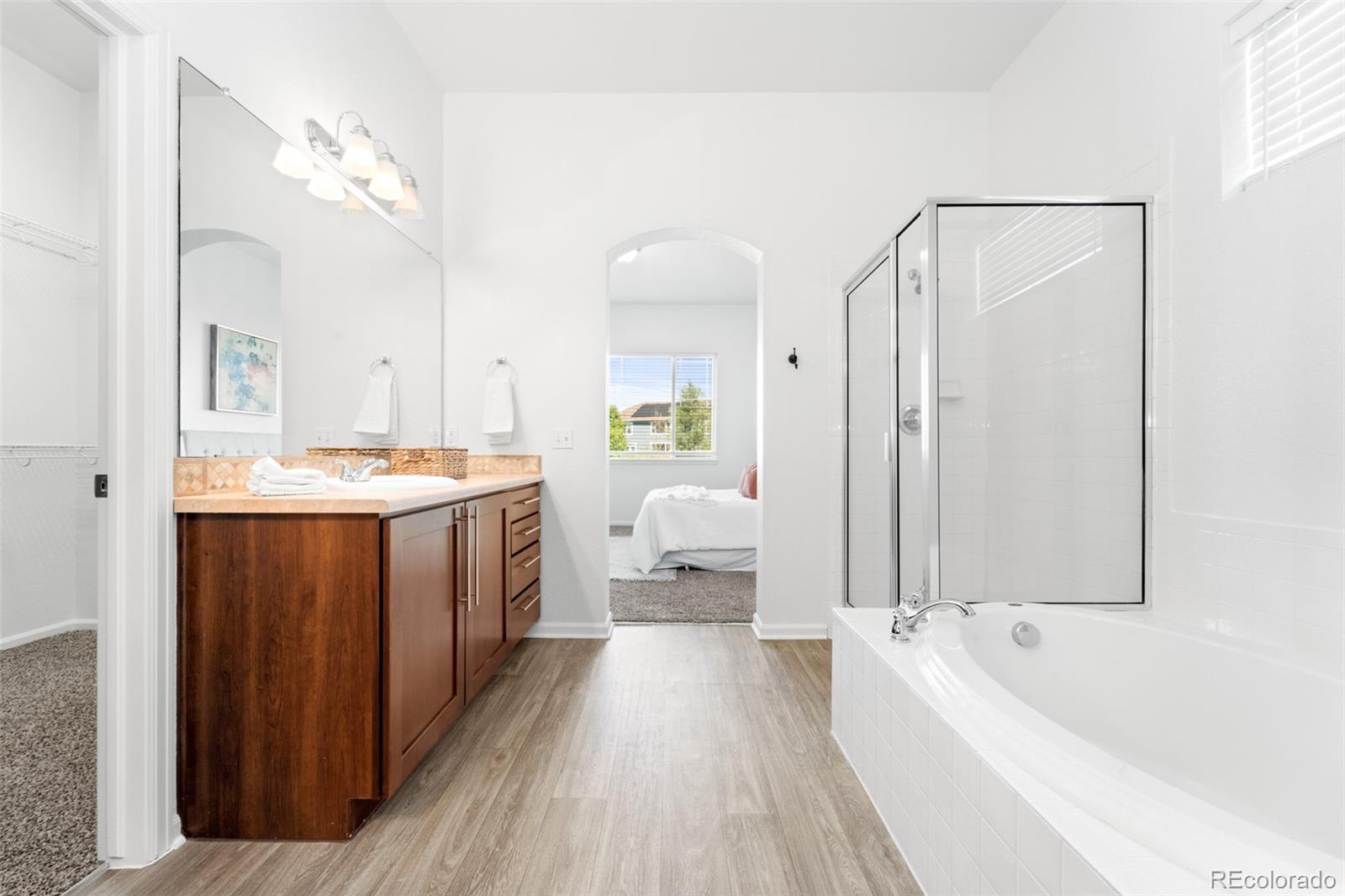 493 N De Gaulle Court
