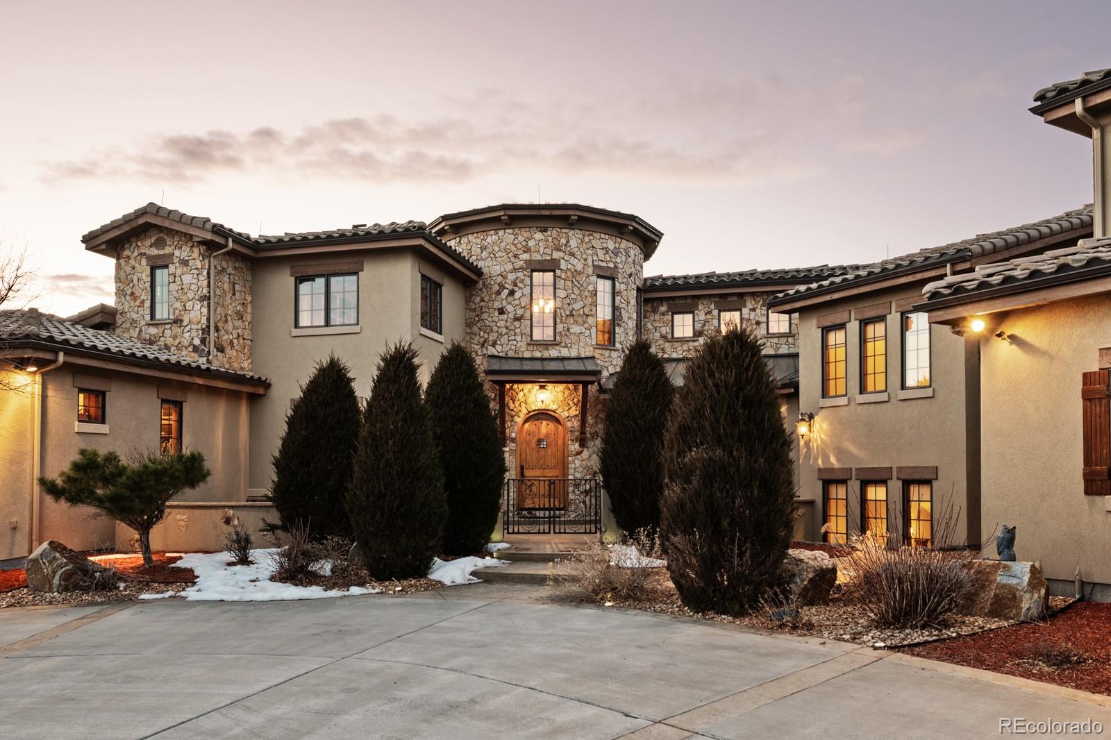 5325 Aspen Leaf Drive