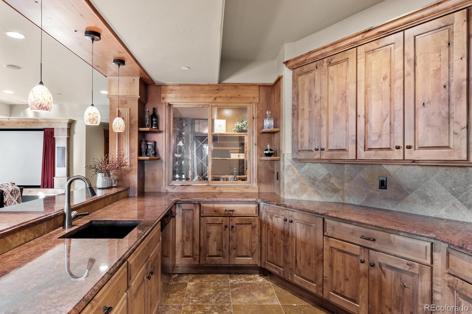 5325 Aspen Leaf Drive