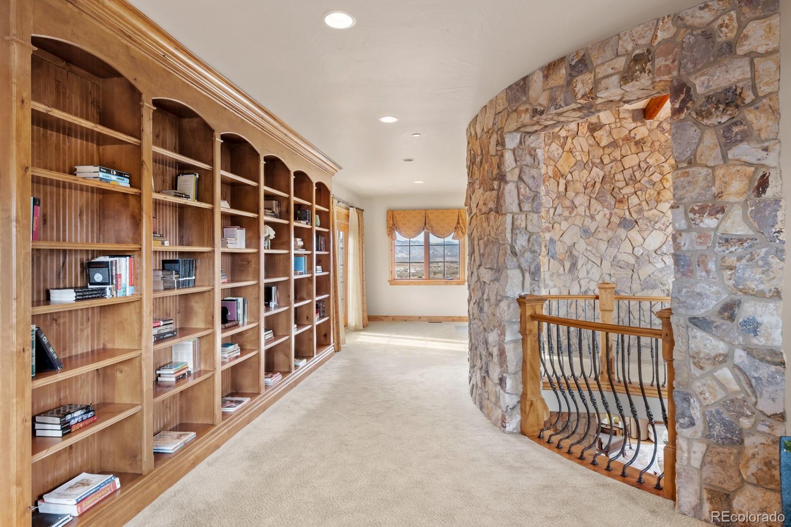 5325 Aspen Leaf Drive