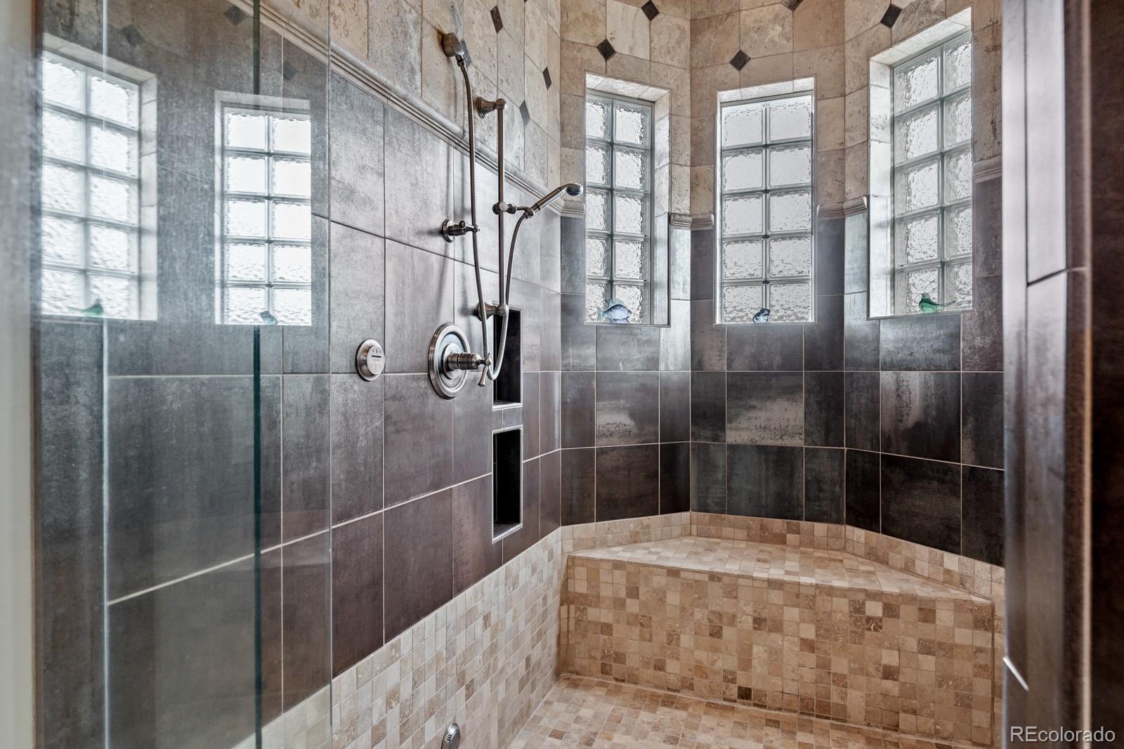 5325 Aspen Leaf Drive