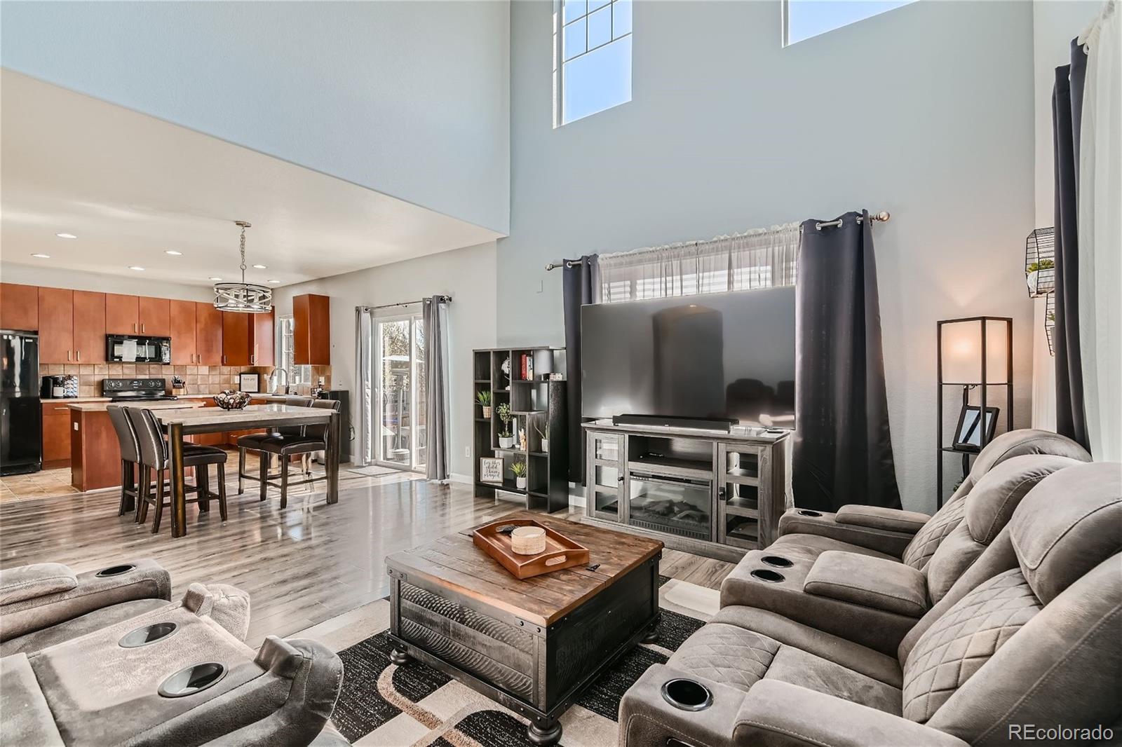 130 Gold Maple Street