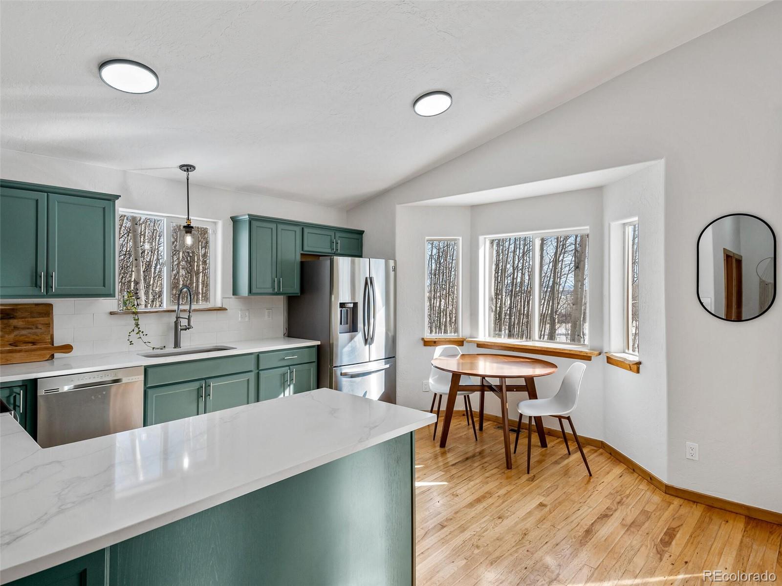 53 Rhodes Ct