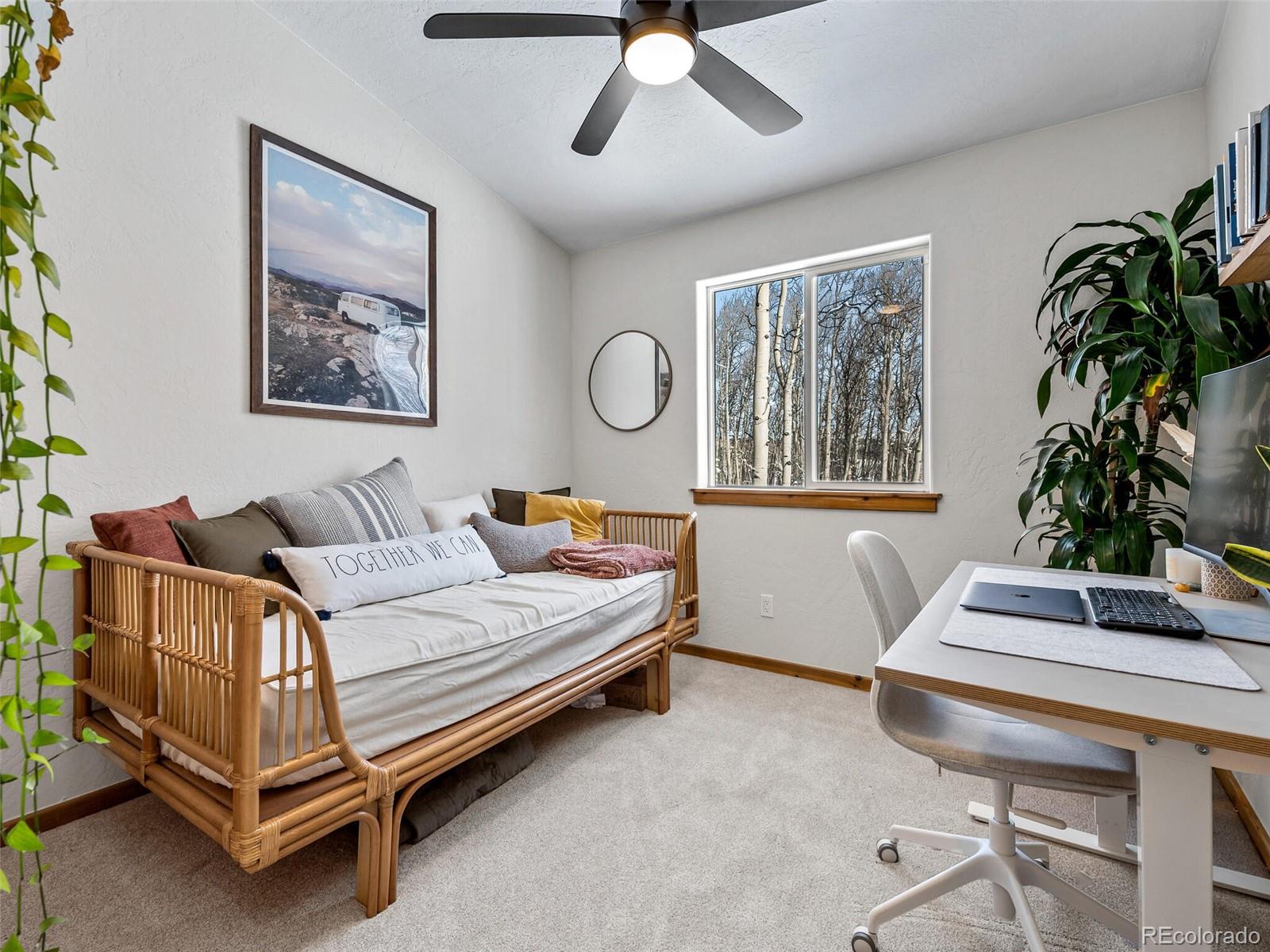 53 Rhodes Ct