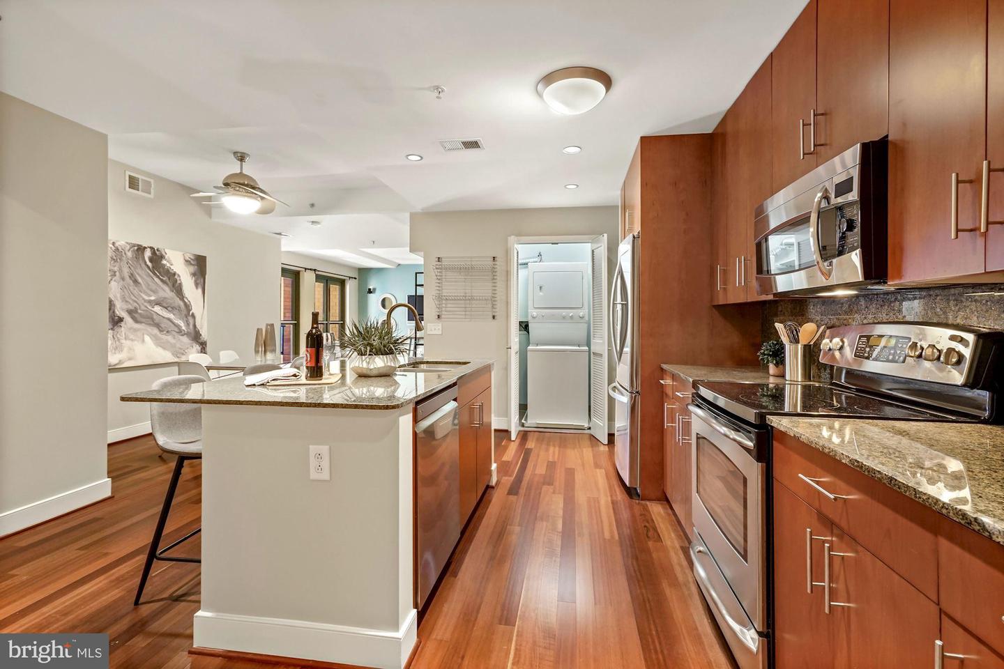 910 M STREET NW Unit: 230