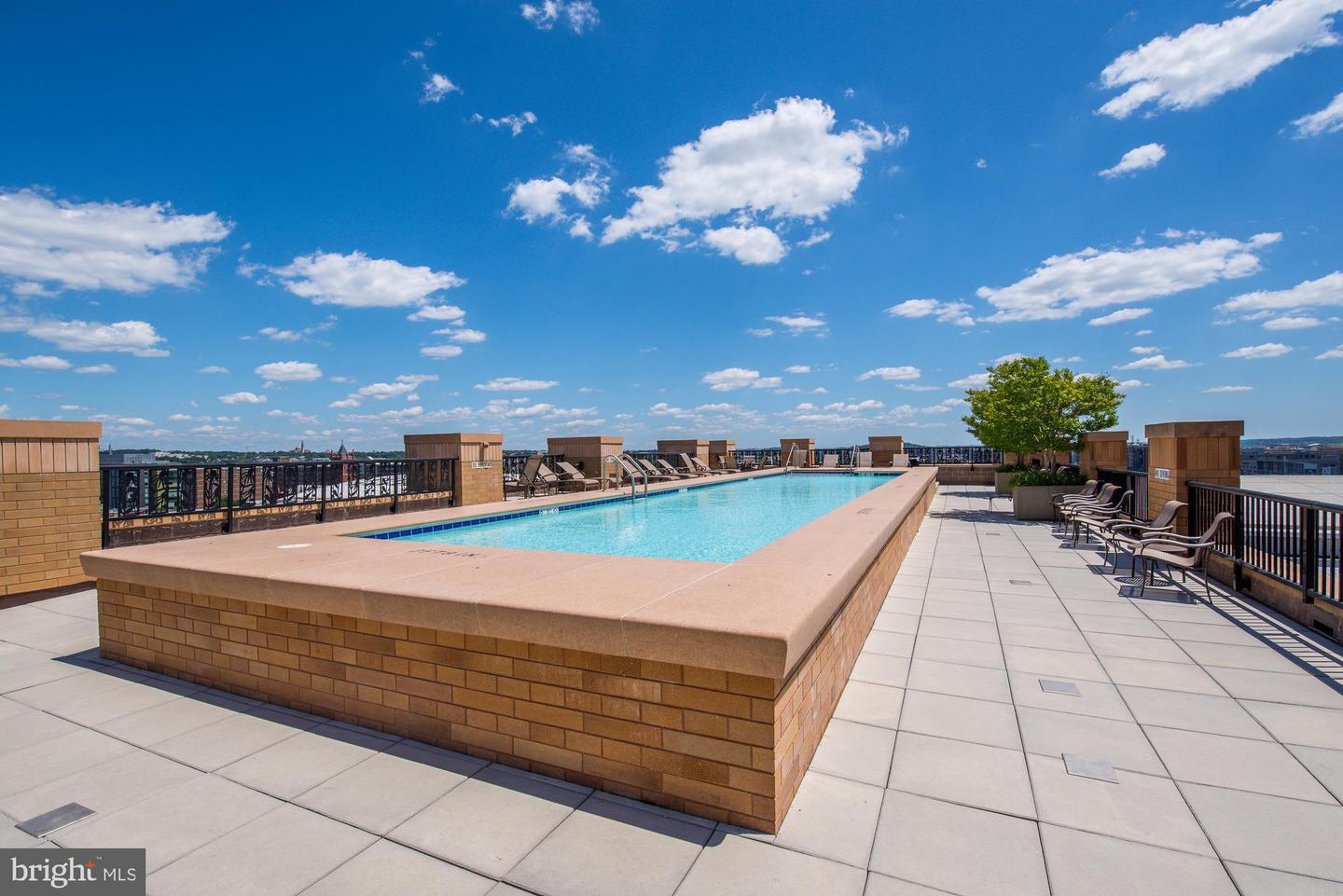 910 M STREET NW Unit: 230