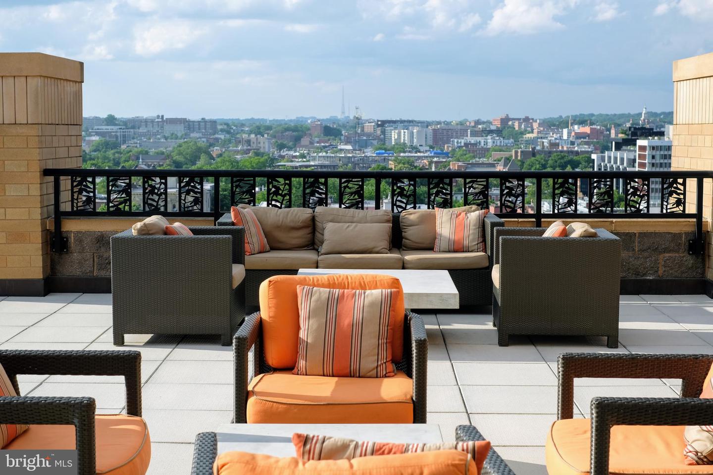 910 M STREET NW Unit: 230