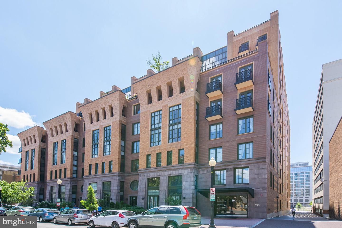910 M STREET NW Unit: 230
