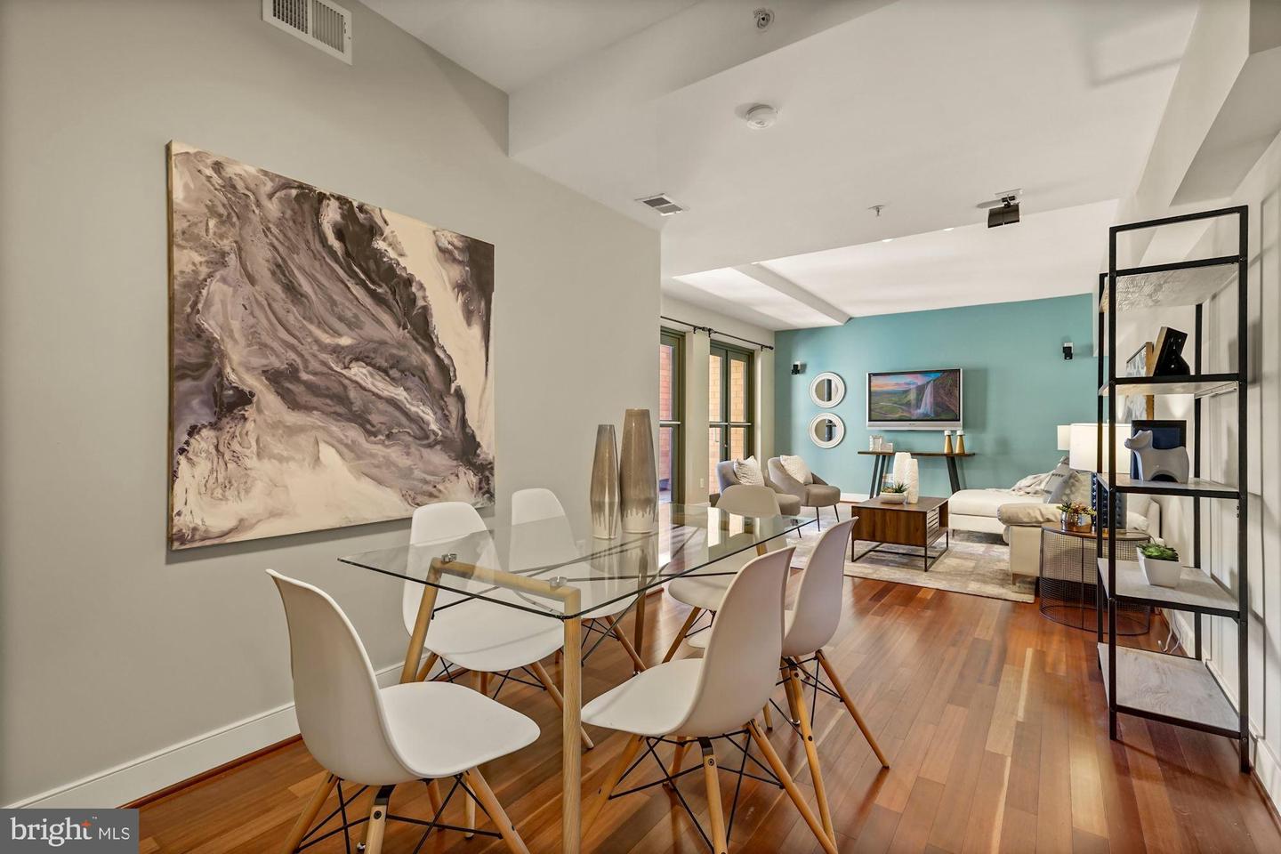 910 M STREET NW Unit: 230