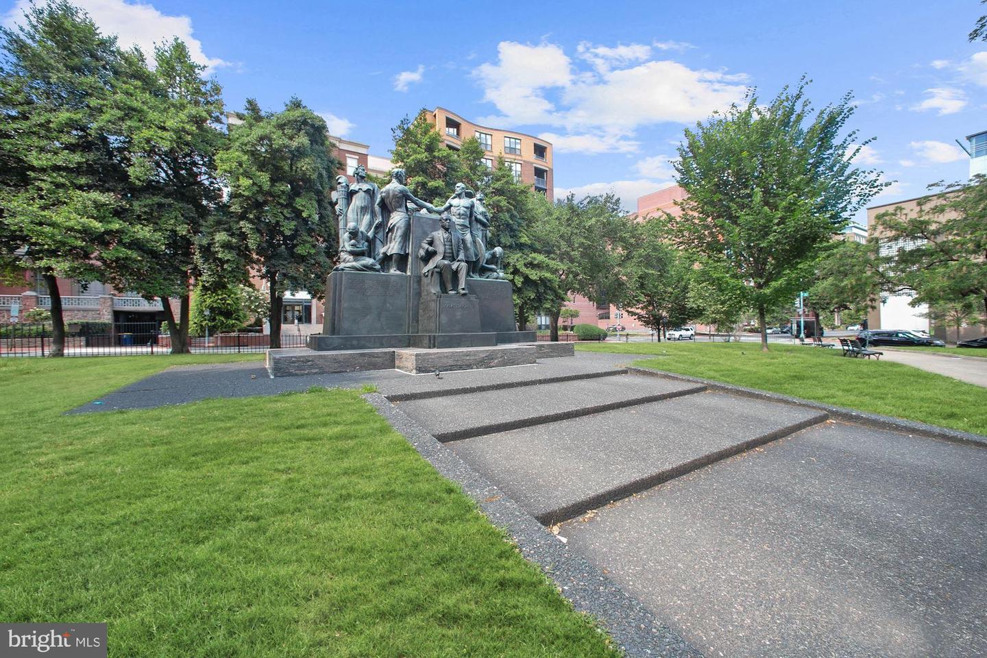 910 M STREET NW Unit: 230