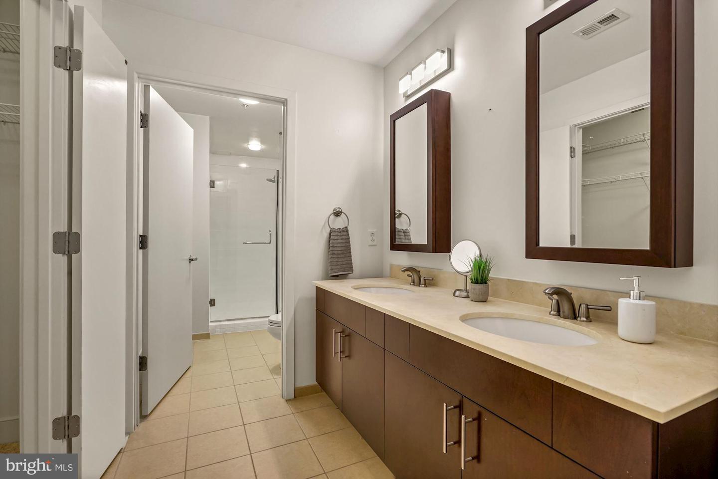910 M STREET NW Unit: 230