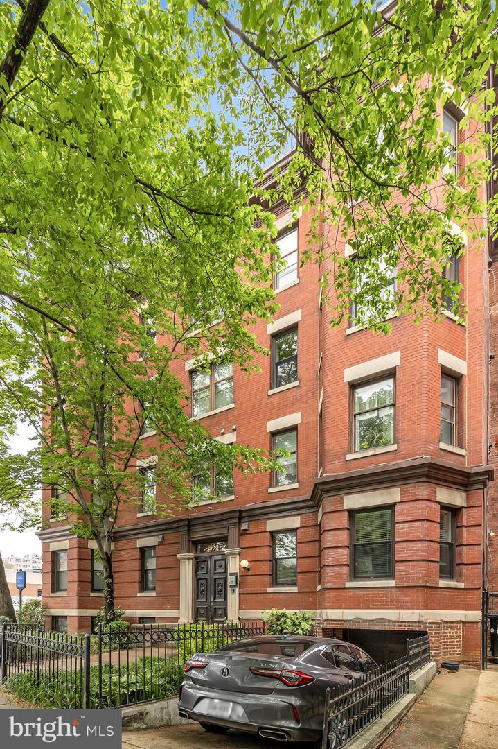 1939 17th STREET NW Unit: 9