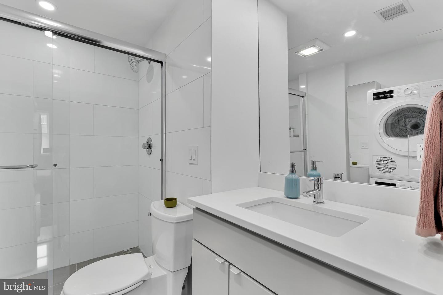 1939 17th STREET NW Unit: 9