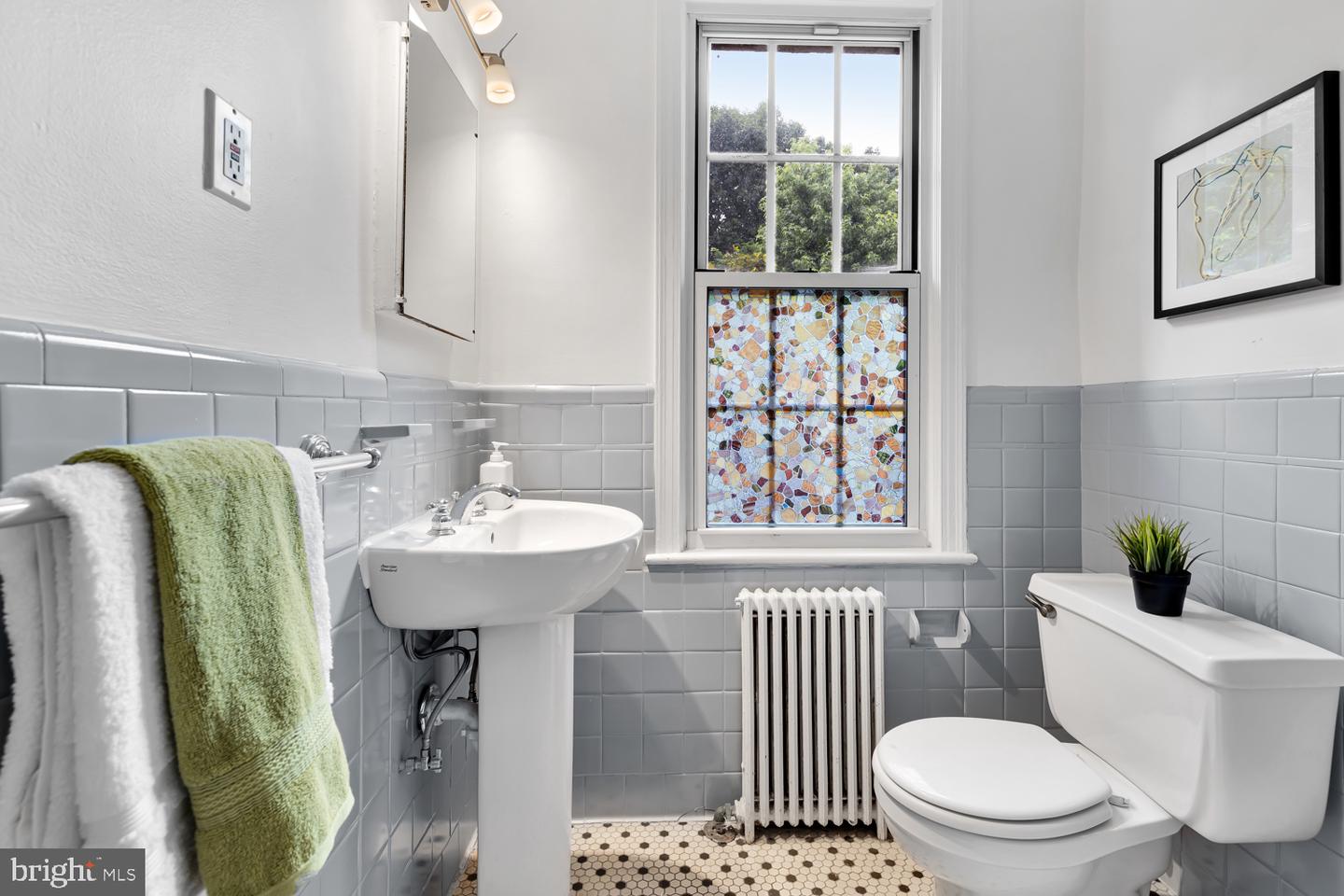 2800 Devonshire PLACE NW Unit: 204