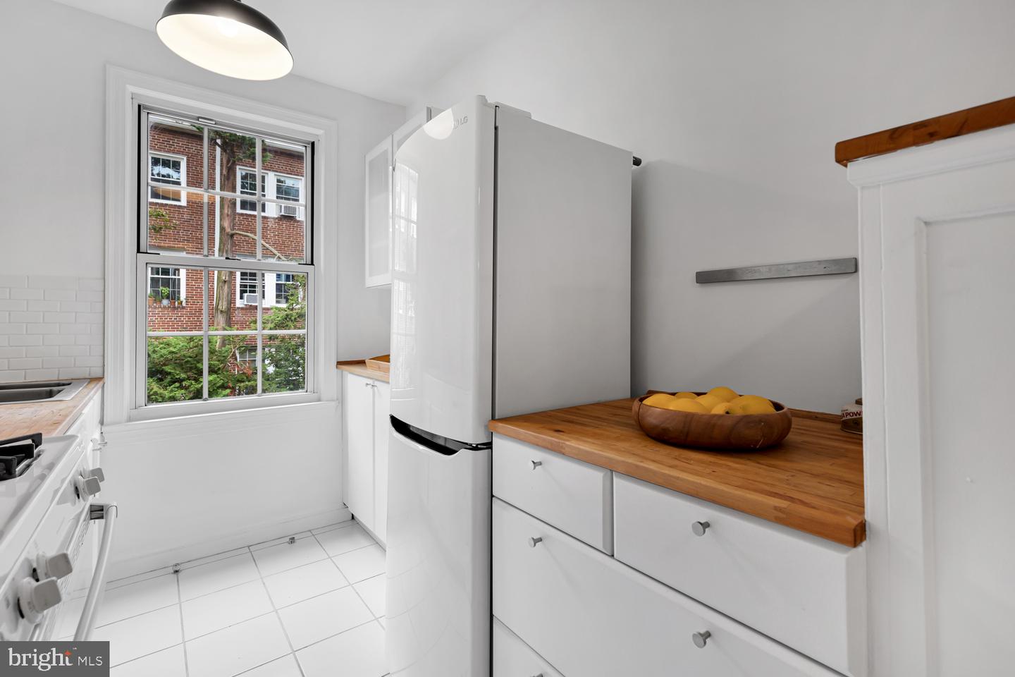 2800 Devonshire PLACE NW Unit: 204